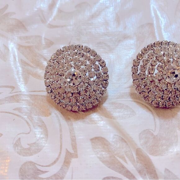 Vintage Rhinestones Pierced Earrings Silver Tone Metal Glam Bling 1” - Picture 2 of 4